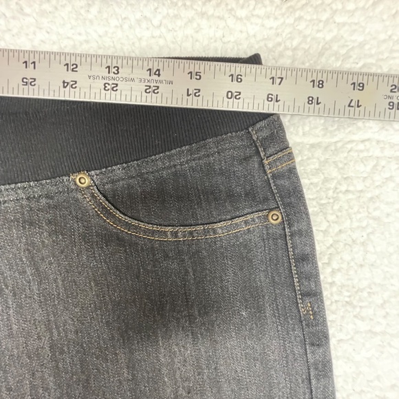 Women’s 16 K.Jordon Black Jeans - Picture 13 of 13